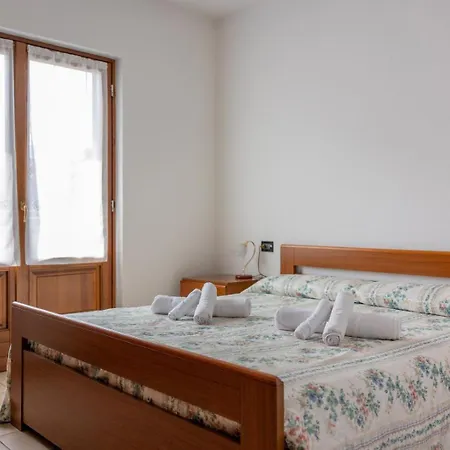 Apartment Mara House, Ospitar